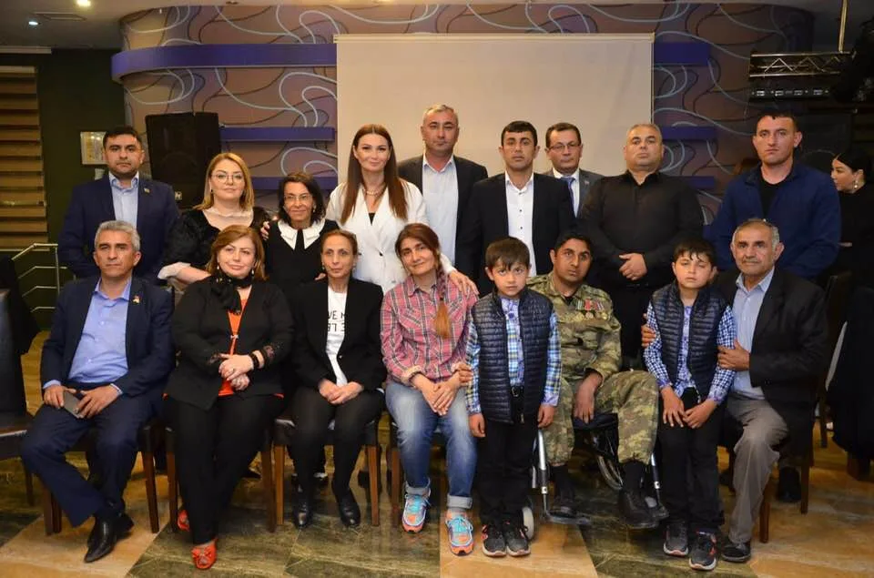 Qənirə Paşayeva şəhid ailələri üçün iftar süfrəsi verdi - FOTO - VİDEO