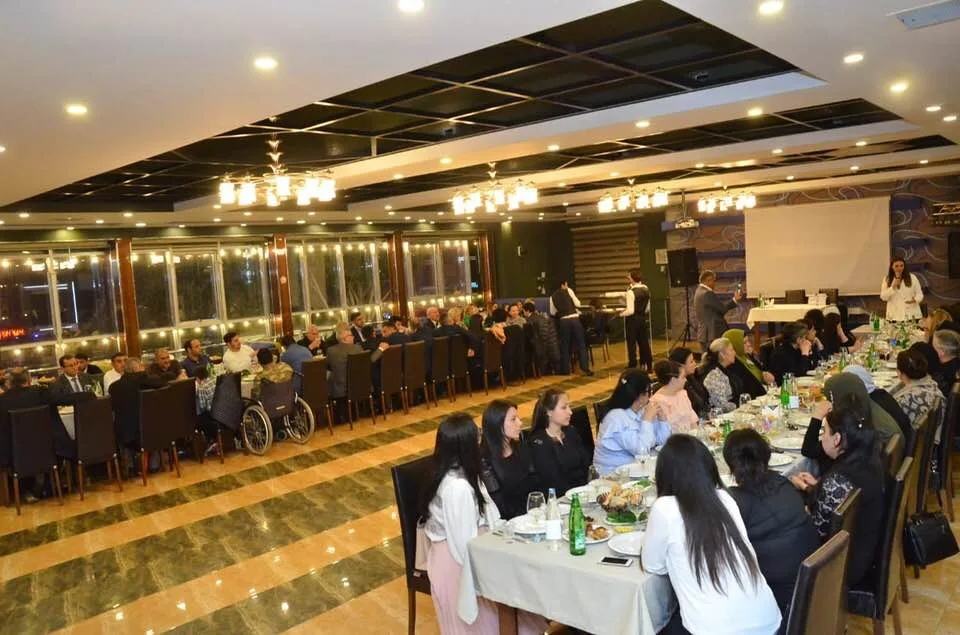 Qənirə Paşayeva şəhid ailələri üçün iftar süfrəsi verdi - FOTO - VİDEO