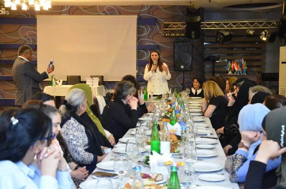 Qənirə Paşayeva şəhid ailələri üçün iftar süfrəsi verdi - FOTO - VİDEO
