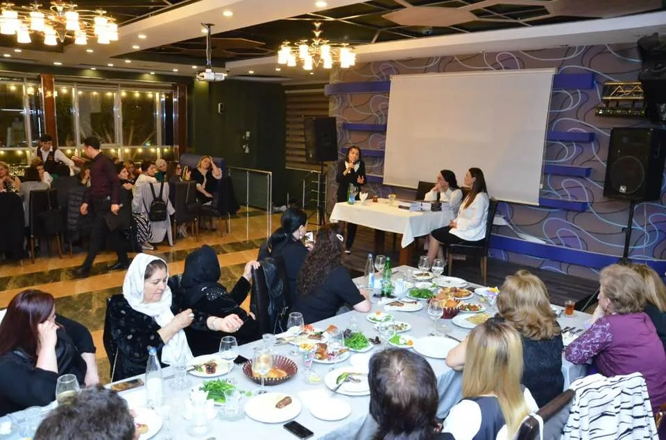 Qənirə Paşayeva şəhid ailələri üçün iftar süfrəsi verdi - FOTO - VİDEO