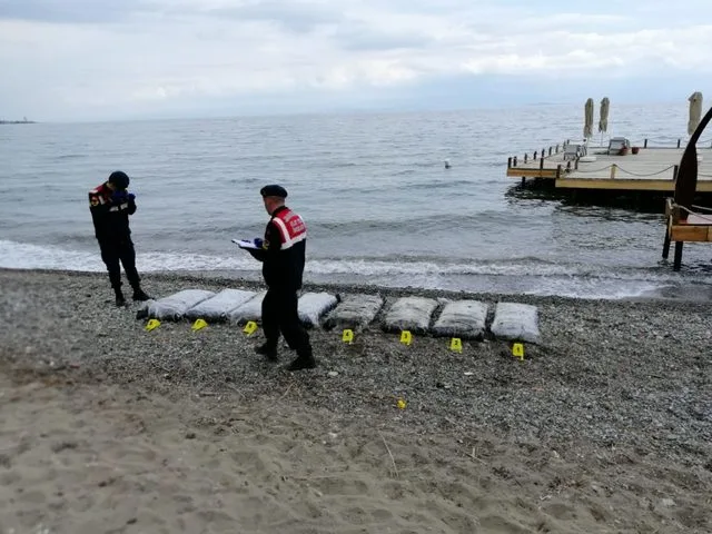 Dənizdən 1,5 ton marixuana çıxarıldı - FOTO - VİDEO