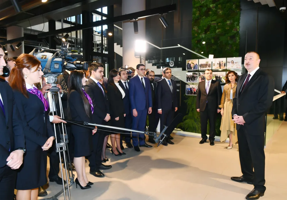 Prezident və xanımı DOST Agentliyinin və ilk DOST mərkəzinin inzibati binasının - AÇILIŞINDA - YENİLƏNİB - FOTOLAR