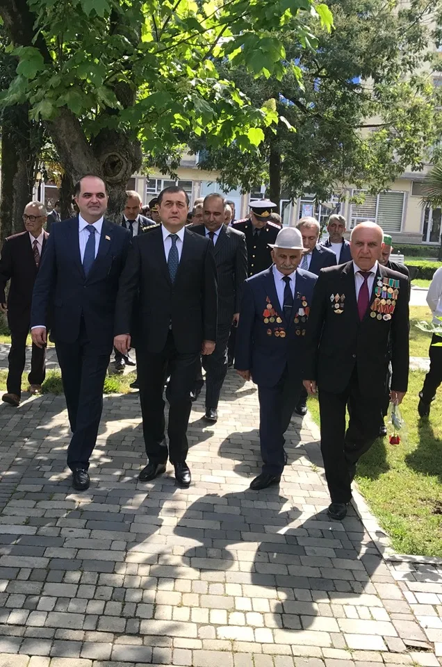 Millət vəkili Rəşad Mahmudov veteranlarla görüşüb