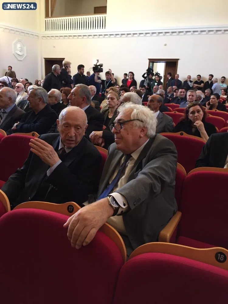 Arif Məlikovla vida mərasimi keçirilib - FOTOLAR - VİDEO - YENİLƏNİB -2