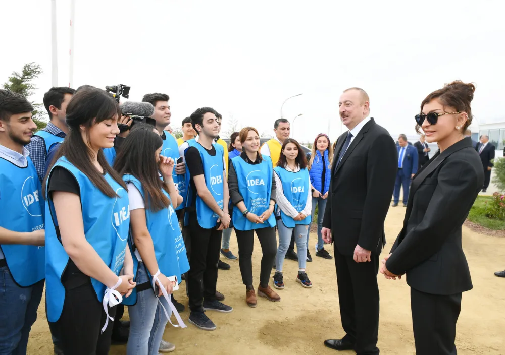 Prezident İlham Əliyev və ailəsi ağacəkmə aksiyasında - FOTOLAR - YENİLƏNİB
