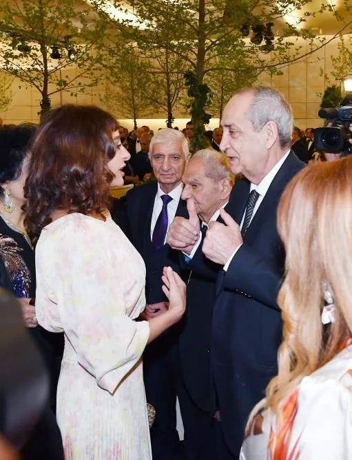 Rasim Balayev prezident və xanımı ilə görüşdü - FOTOLAR