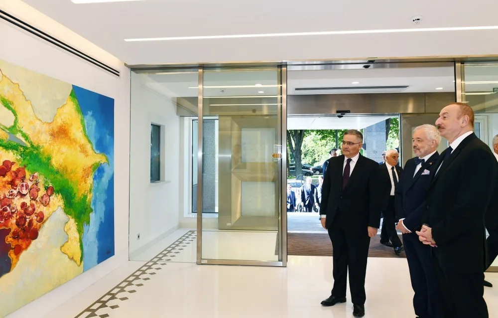 Prezident Belçikadakı səfirliyimizin yeni binasının açılışında - FOTOLAR
