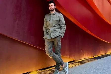 Çingiz Mustafayev müraciət etdi: - "Öz həmvətənlinizə neqativ şərhləri necə yazırsınız?"