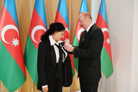 İlham Əliyev və xanımı İrina Viner-Usmanova ilə görüşüblər - FOTO