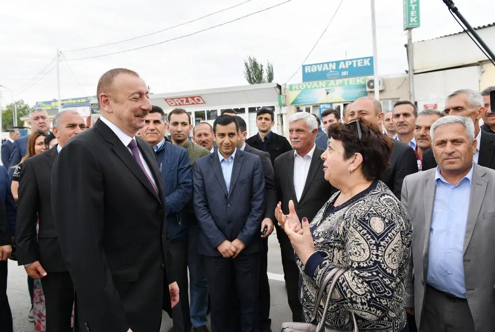 İlham Əliyev Sabunçu dəmir yolu vağzalı kompleksinin açılışında iştirak edib - FOTOLAR