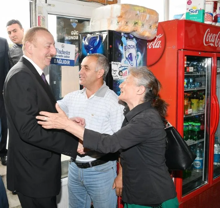 İlham Əliyev Sabunçu dəmir yolu vağzalı kompleksinin açılışında iştirak edib - FOTOLAR