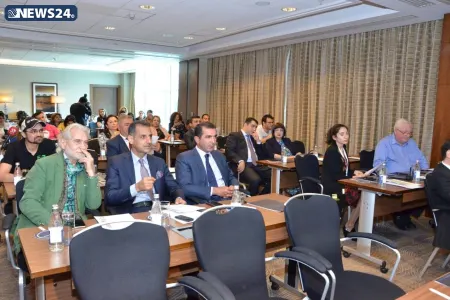 Bakıda ilk dəfə rəsm əsərləri auksionda satışa çıxarıldı