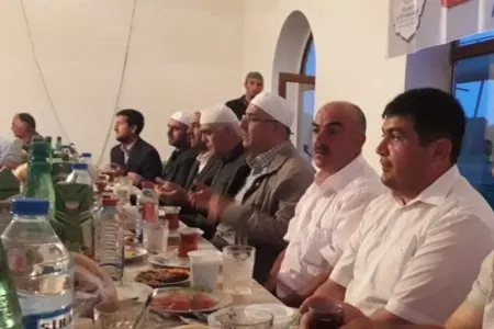 Türkiyə səfirliyinin din işləri üzrə müşaviri İmişlidə dindarlarla görüşüb