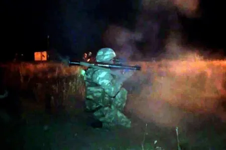 Təlimlərin gecə vaxtı döyüş atışlı mərhələsi keçirilib - FOTO - VİDEO
