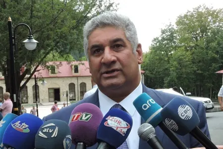 Azad Rəhimov: - "Bakıya 30 mindən çox əcnəbi azarkeş gələcək"