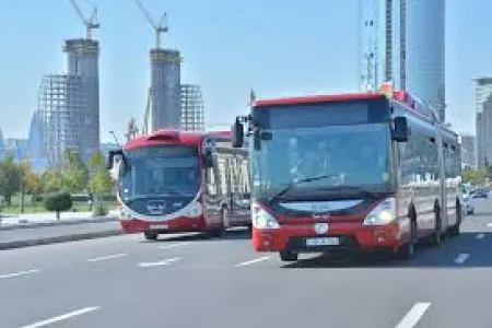 Bu tarixlərdə Bakıda içtimai nəqliyyat bu şəxslər üçün pulsuz olacaq