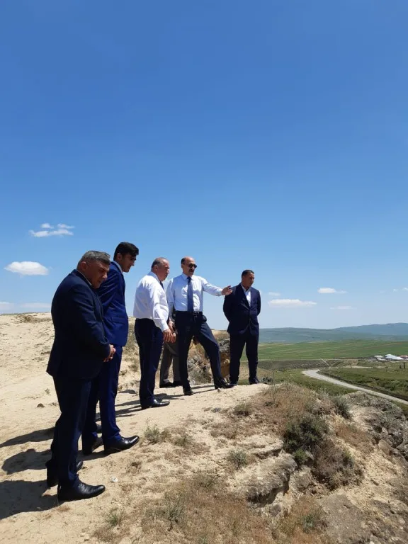 Mədəniyyət naziri Diri Baba türbəsində - FOTO