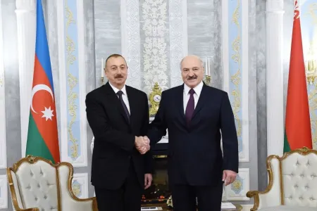 Aleksandr Lukaşenko Prezident İlham Əliyevi təbrik edib