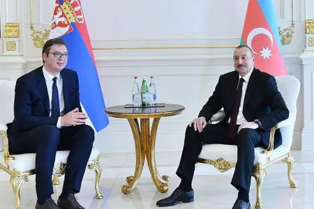 Vuçiç İlham Əliyevi Serbiyaya dəvət etdi
