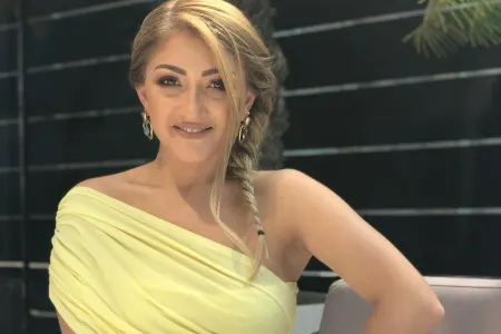Zümrüd qonaq gələn müxbiri - EVİNDƏN QOVDU - VİDEO