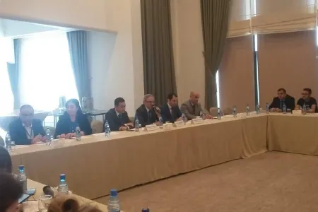 Əflatun Amaşov: «Təhsillə bağlı qanunlar qəbul edilir, amma araşdırması verilmir