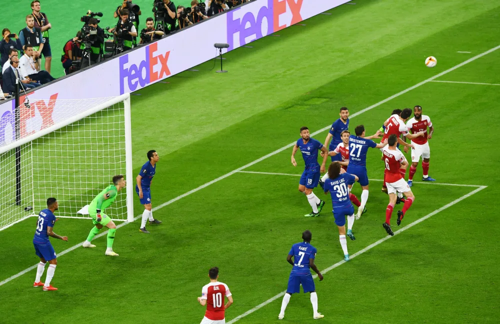 İlham Əliyevdən növbəti jest - azarkeşlərlə bir arada səmimi görüntülər - FOTOSESSİYA