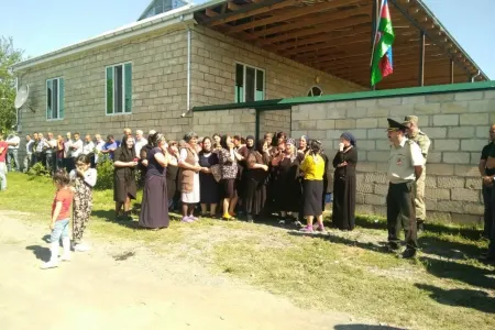 Şəhidin nəşi Qaxa gətirilib - FOTO