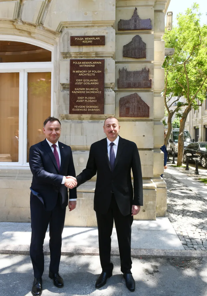 İlham Əliyev və Andjey Duda Polşa memarlarının xatirəsinə həsr edilən - lövhələrin AÇILIŞINDA