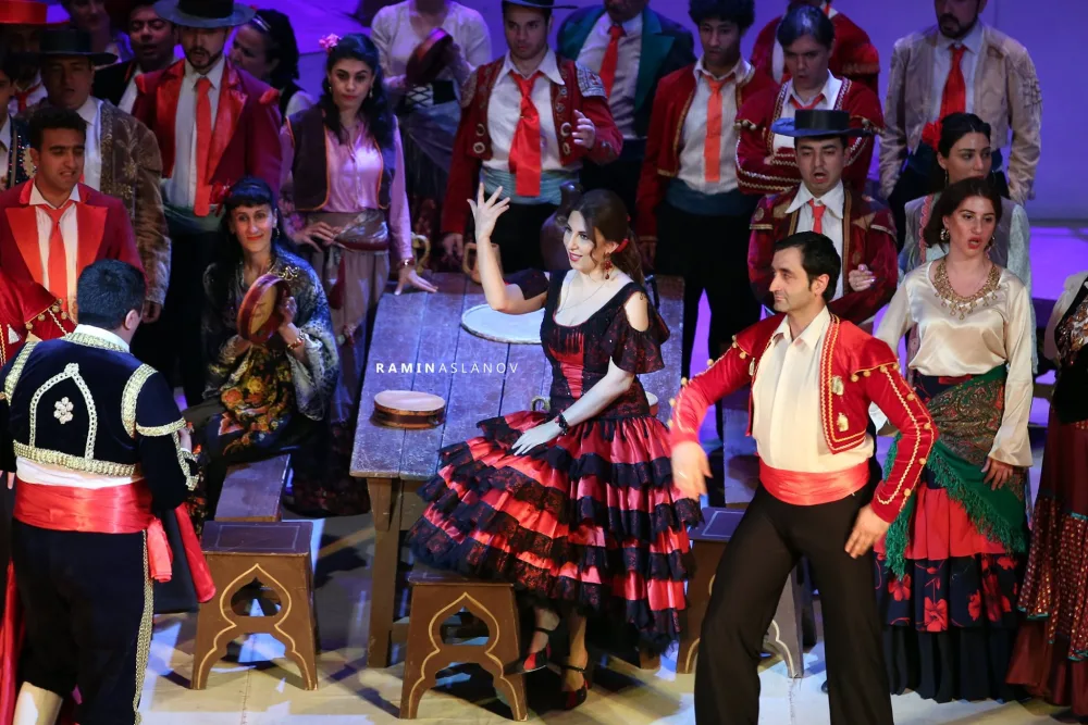 Xalq artisti Fidan Hacıyeva: “Karmen mənim vizit-kartımdır” - FOTO - VİDEO