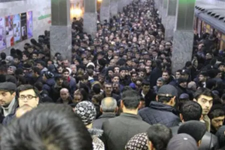 Bakı metrosunda növbəti həyəcan- - insanlar qatardan düşürülüb