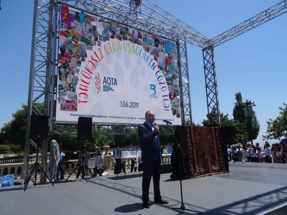 AQTA rəsm müsabiqəsinin qaliblərini mükafatlandırdı