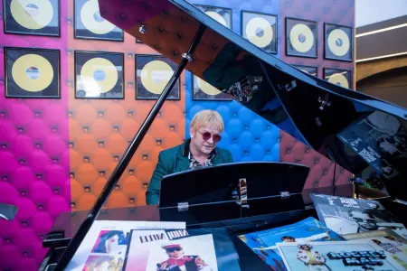 “CinemaPlus” yay mövsümünü Elton Conla açdı - FOTO - VİDEO