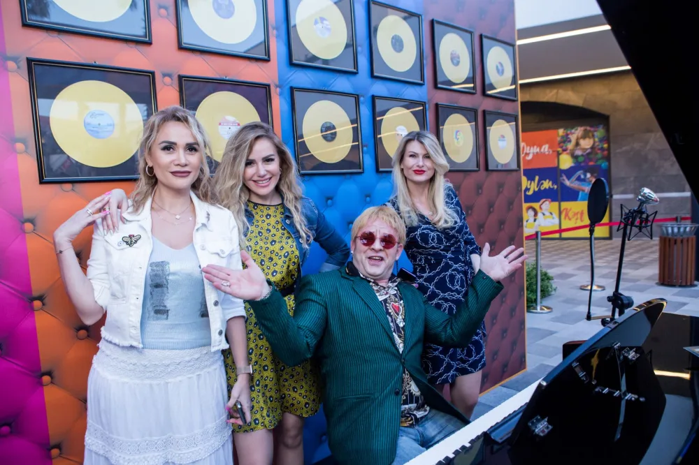 “CinemaPlus” yay mövsümünü Elton Conla açdı - FOTO - VİDEO