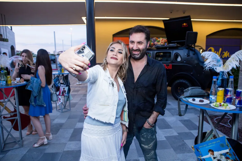 “CinemaPlus” yay mövsümünü Elton Conla açdı - FOTO - VİDEO