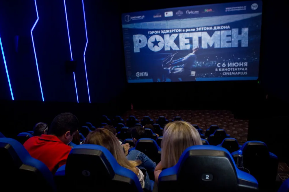 “CinemaPlus” yay mövsümünü Elton Conla açdı - FOTO - VİDEO