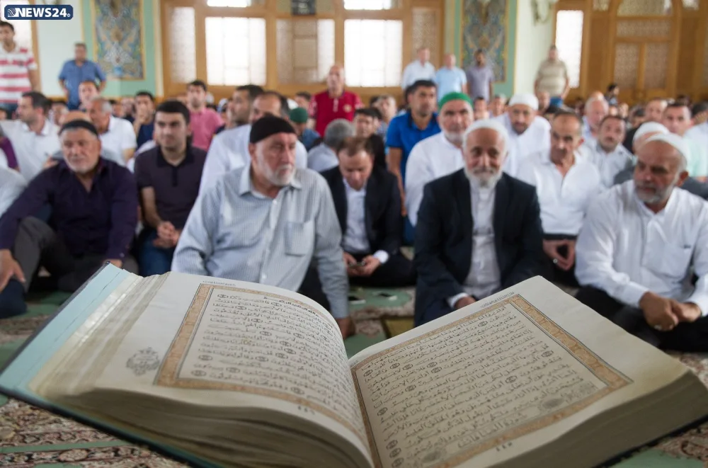 Təzə pir məscidində bayram namazı qılınıb - FOTO VİDEOREPORTAJ - YENİLƏNİB