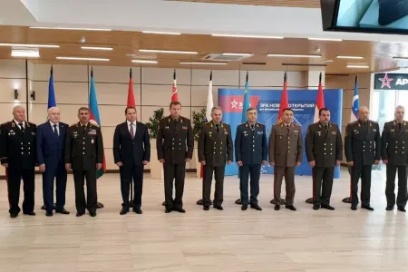 Zakir Həsənov MDB Müdafiə Nazirləri Şurasının növbəti iclasında iştirak edib