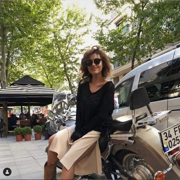Xalq artistinin qızı elə fotosunu paylaşdı ki...