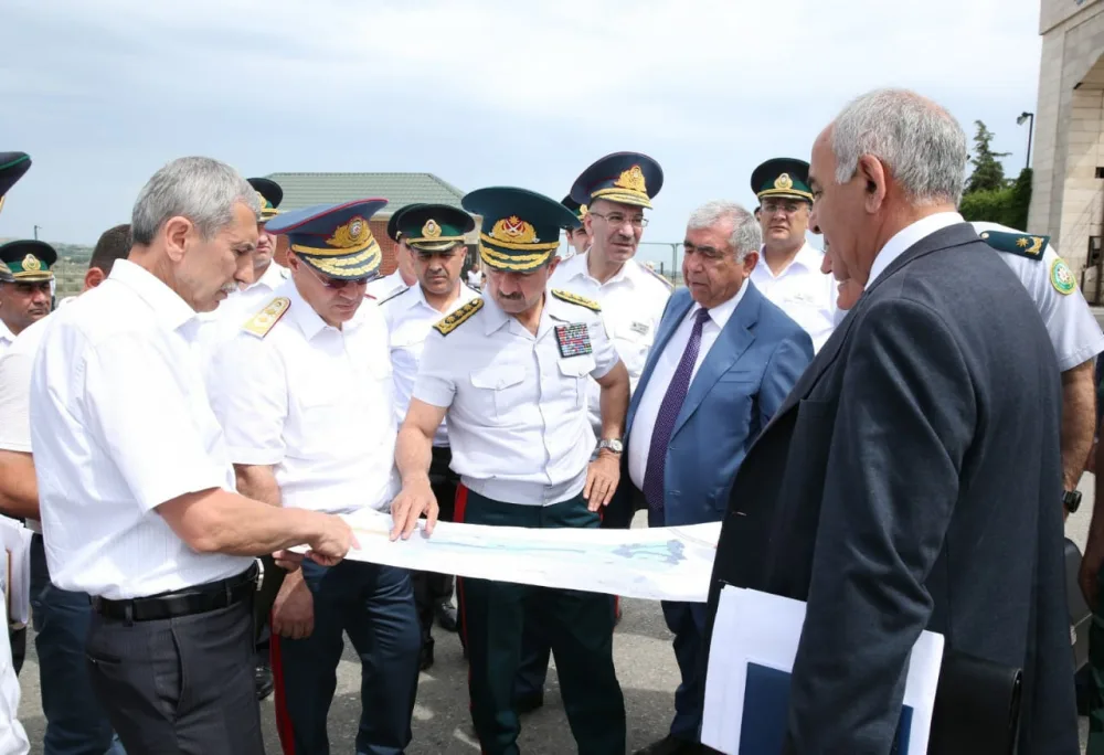 Samur çayı üzərində avtomobil körpüsünün tikintisinə baxış keçirilib