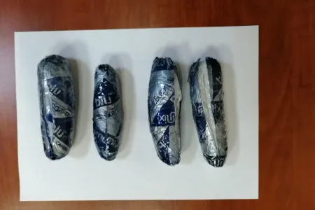 Azərbaycana psixotrop maddə keçirmək istəyən qadınlar - SAXLANILIB