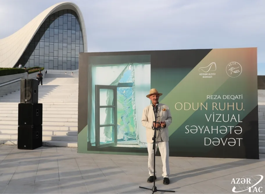 Heydər Əliyev Mərkəzinin parkında Reza Deqatinin sərgisi açılıb - FOTO