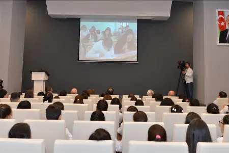 “Ədəbiyyat biliciləri” mükafatlandırılıb - FOTO