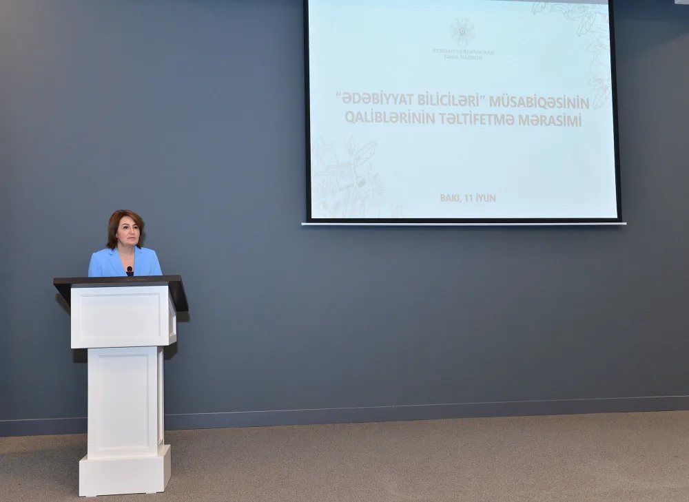 “Ədəbiyyat biliciləri” mükafatlandırılıb - FOTO