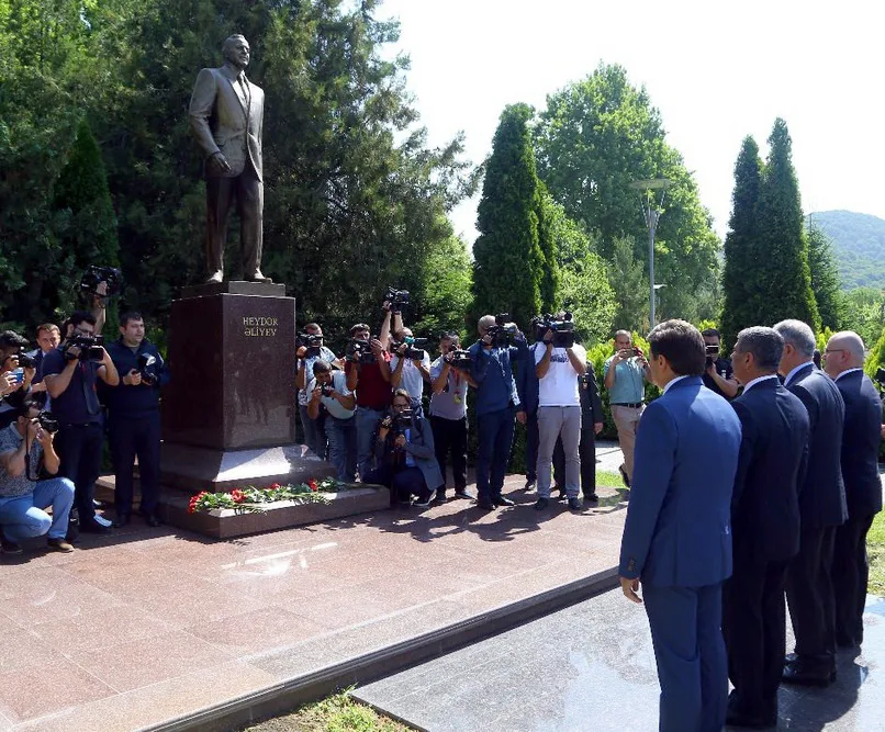 Azərbaycan, Türkiyə və Gürcüstan Müdafiə nazirlərinin üçtərəfli görüşü - BAŞLAYIB