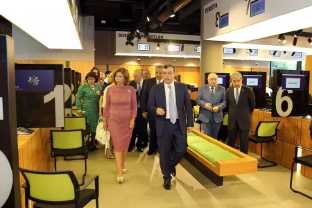 Millət vəkilləri DOST mərkəzi ilə tanış olublar
