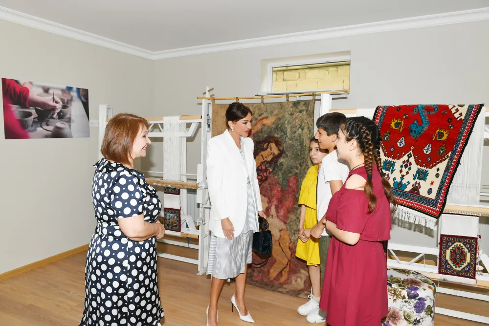 Mehriban Əliyeva “Ümid yeri” uşaq sığınacağının - yeni binasının açılışında - FOTO