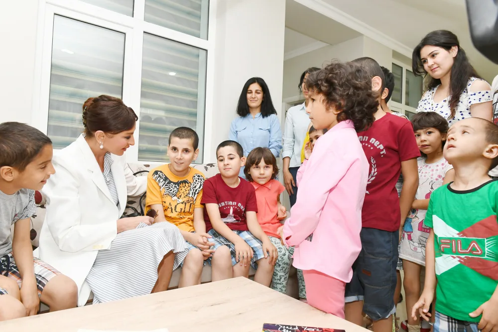 Mehriban Əliyeva “Ümid yeri” uşaq sığınacağının - yeni binasının açılışında - FOTO