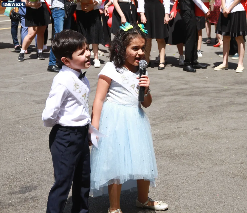 “Son zəng” göz yaşları, xatirələr, vidalaşma… - – FOTOLAR – VİDEOREPORTAJ