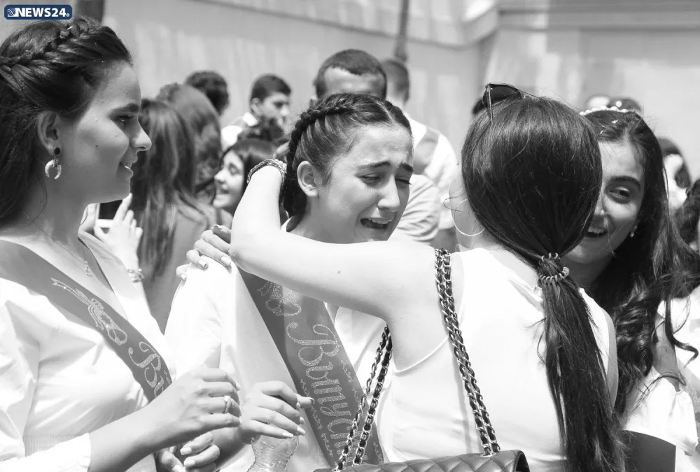 “Son zəng” göz yaşları, xatirələr, vidalaşma… - – FOTOLAR – VİDEOREPORTAJ