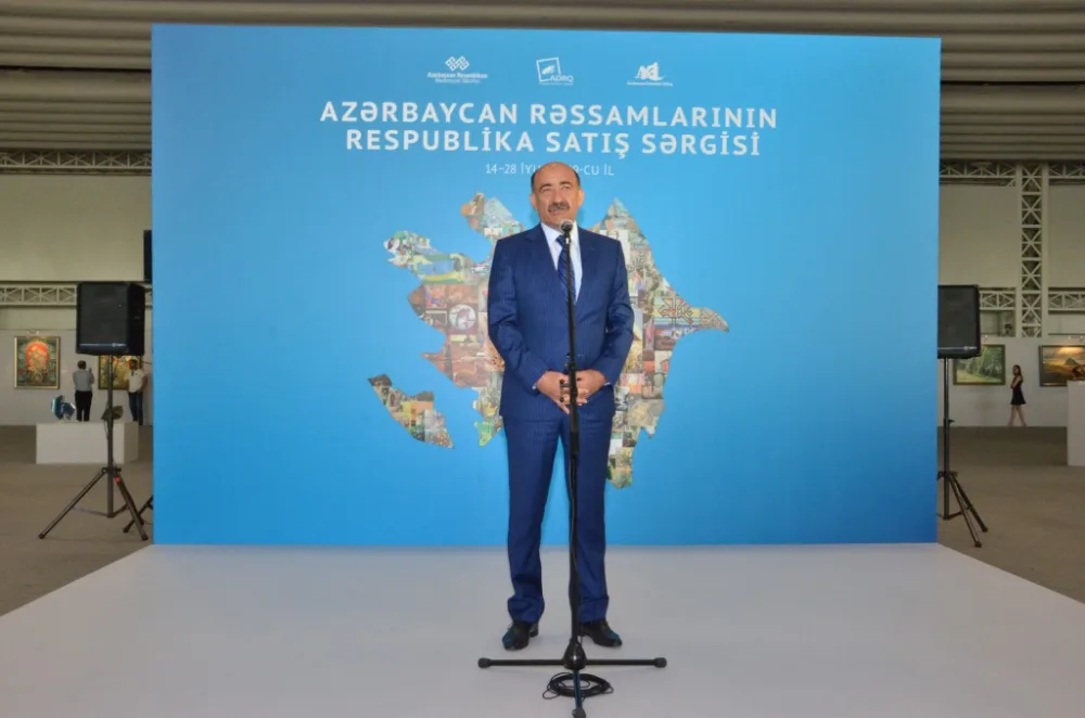 Azərbaycan rəssamlarının əsərlərinin satış-sərgisi açıldı - Foto